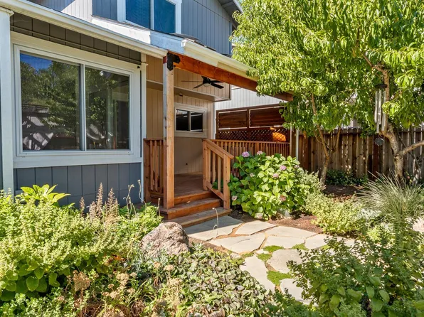 536 Capps Lane, Ukiah, CA 95482
