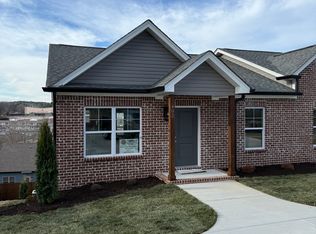 402 Crest Dr SW, Cleveland, TN 37311