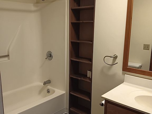 5th image of 21 Fulton St #1