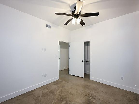 5th image of 2710 Grace Cir #A