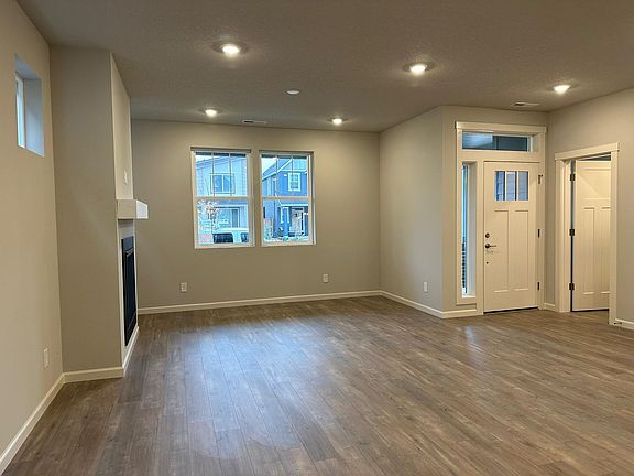 5th image of 3818 SE 83rd Ave