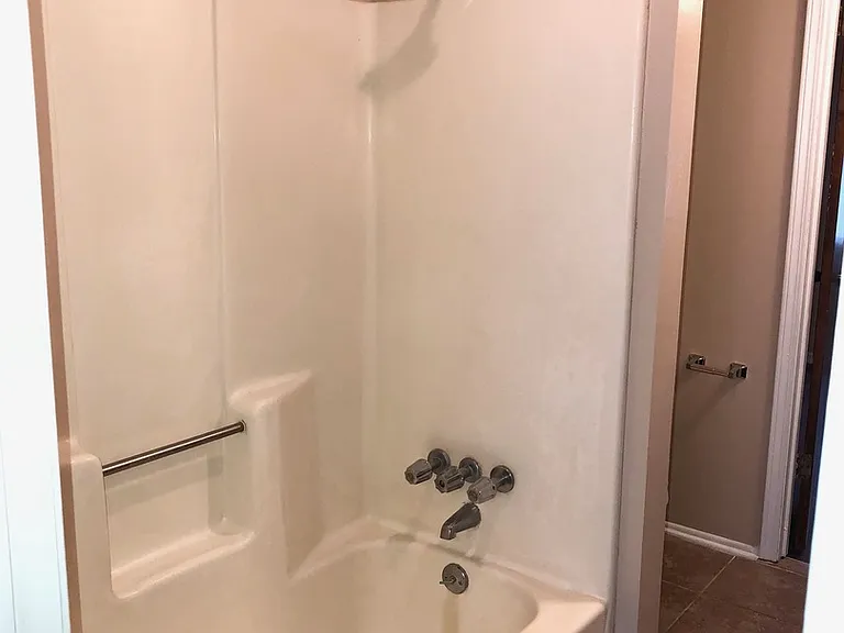 8845 Gsri Ave — Photo 10
