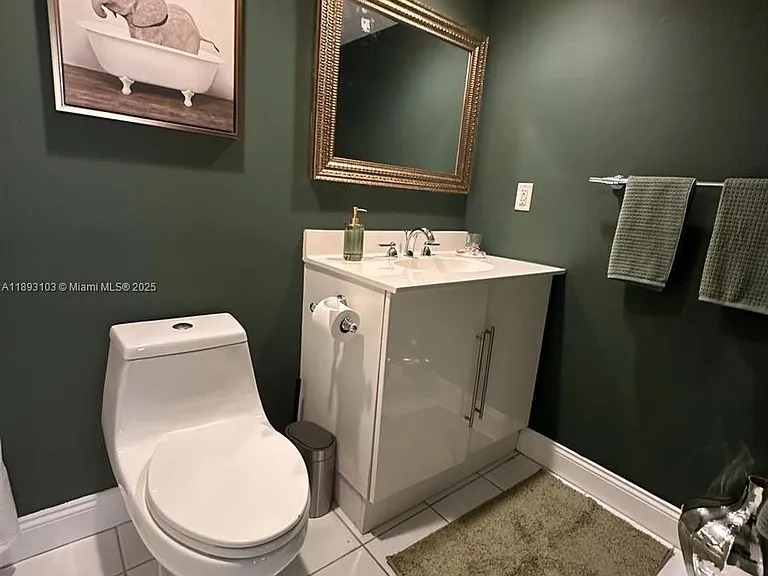3000 S Ocean Dr #612 — Photo 3