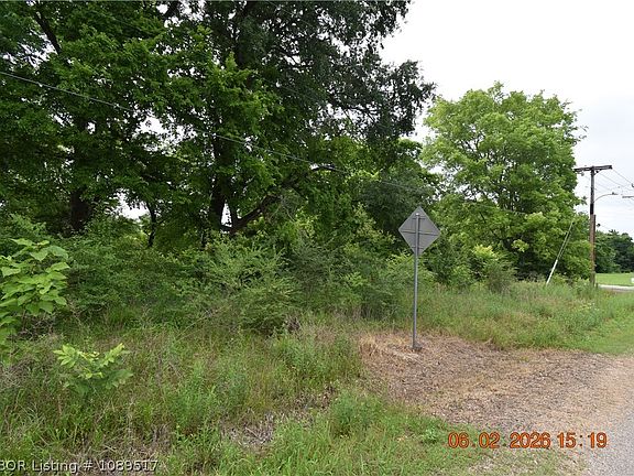 5th image of 608 S 7th Rd