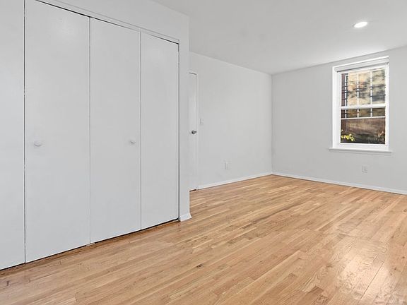 4th image of 109 Grand Ave APT 1A