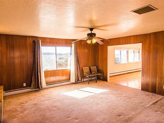 4th image of 801 Burke Dr