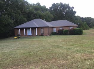 512 Birdsong Ln, Edwards, MS 39066