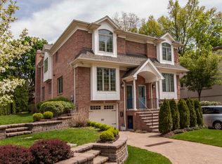 280 Tenafly Rd, Tenafly, NJ 07670