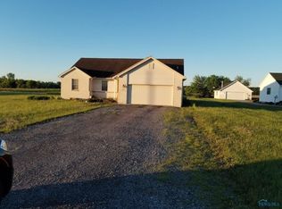 12455 Frankfort Rd, Swanton, OH 43558