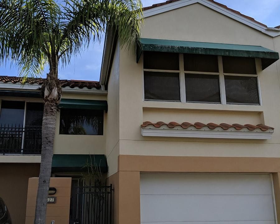 1st image of 827 Padua Ln