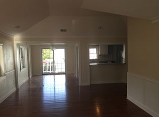 56 Robinson Dr, New Castle, DE 19720