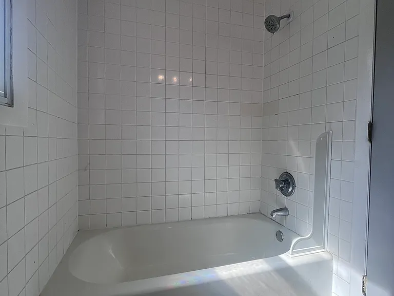 250 Mansion Rd #250 — Photo 7