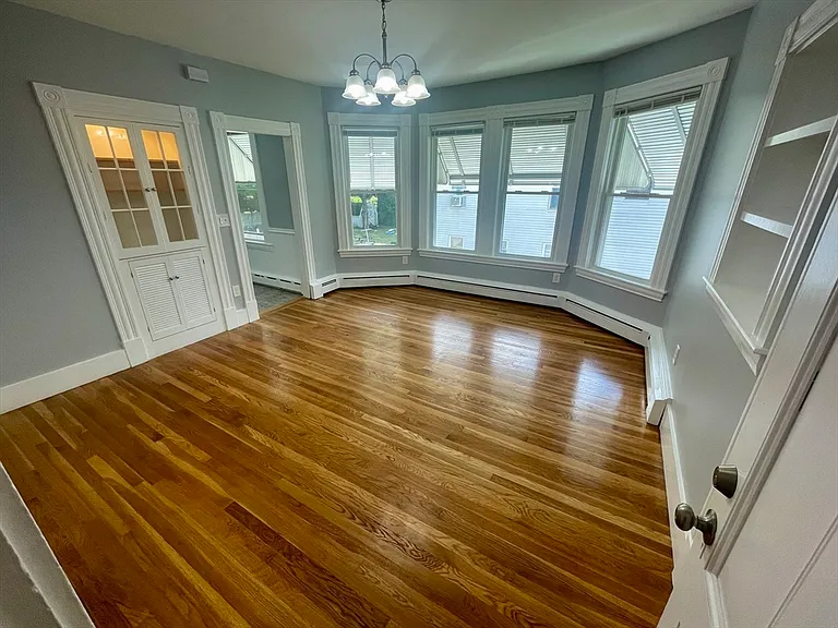 85 Warren Ave #2 — Photo 2
