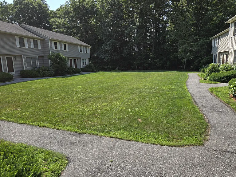 42 Andover Down — Photo 2