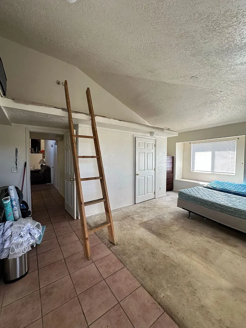 Private Rooms and Apartments Available Near SUU — Photo 1