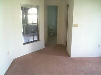 5th image of 806 Wakefield Way