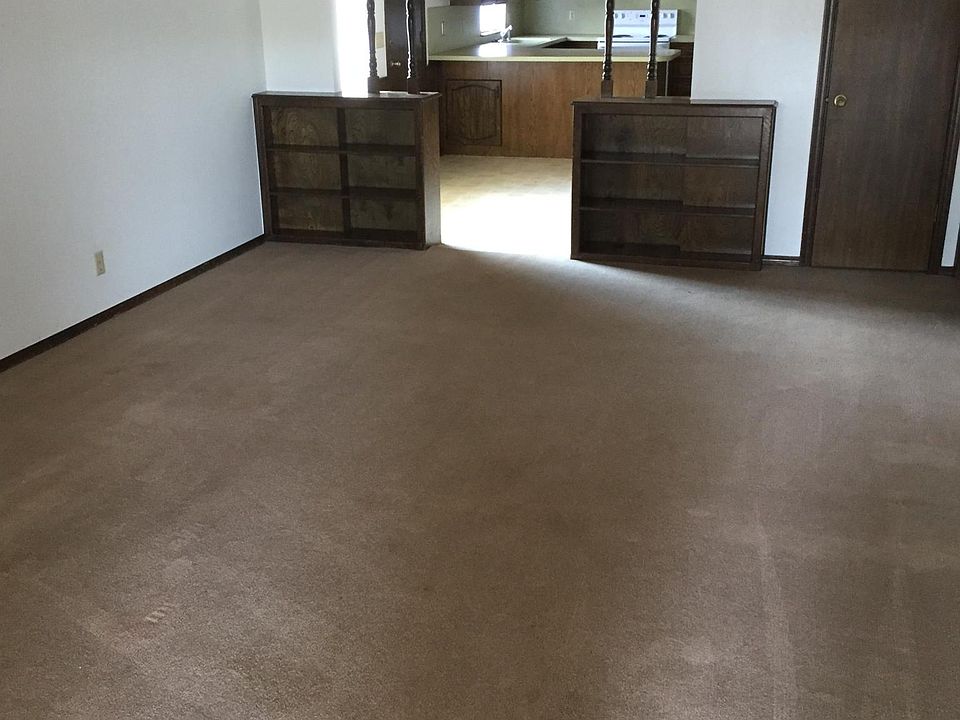 2nd image of 1600 E Davis Ave APT 14