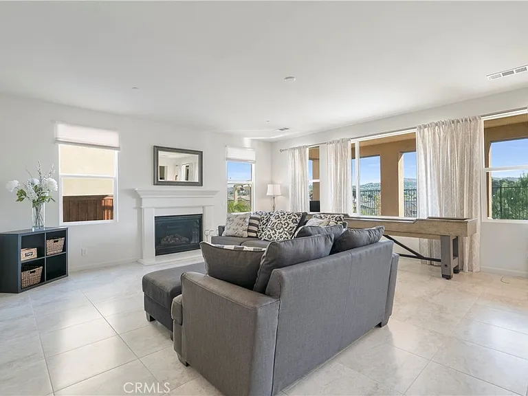 3126 Vista Ter — Photo 12