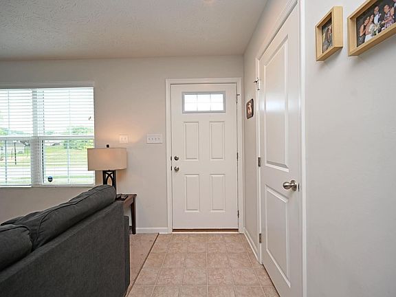 2nd image of 5892 Millbrook Dr