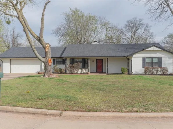 14 Oak Hill Rd, Shawnee, OK 74804
