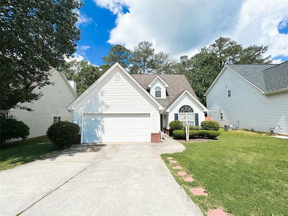 1st image of 320 Kentshire Pl