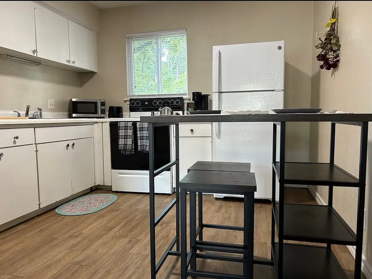 3710 Pine Street - 18 — Photo 1