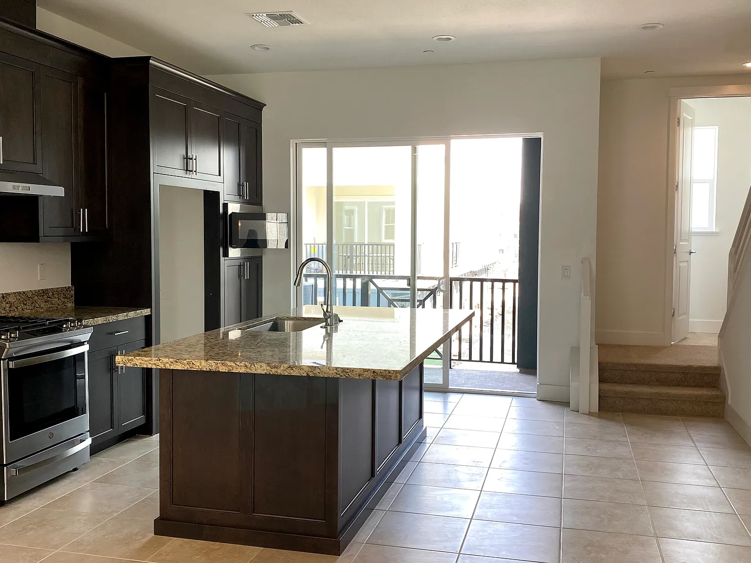 37336 Suncrest St — Photo 4