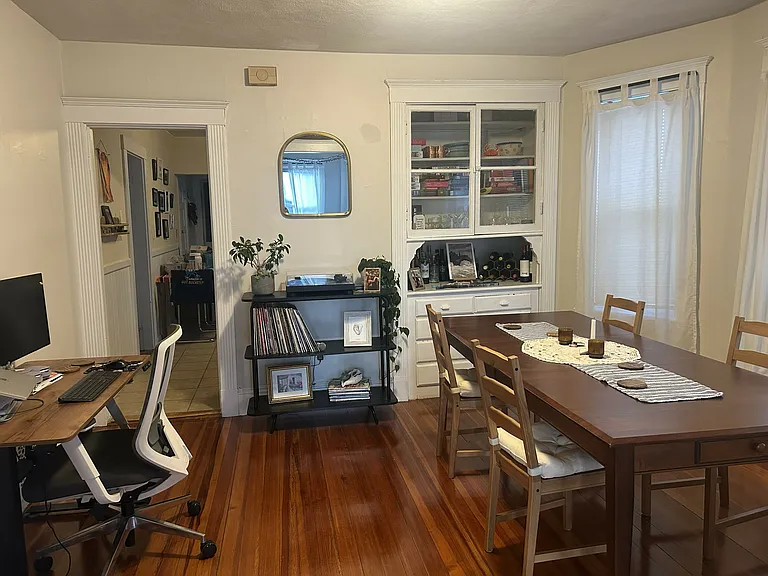 23 Montfern Ave #3 — Photo 7
