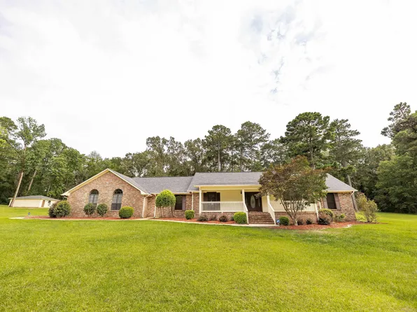 1265 Hollow Hills Dr, Camden, AR 71701
