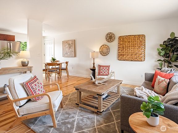 5th image of 11935 8th Avenue SW