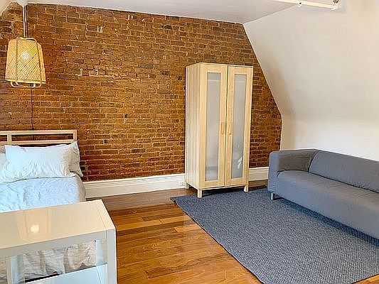 2nd image of 296 Manhattan Ave #4F