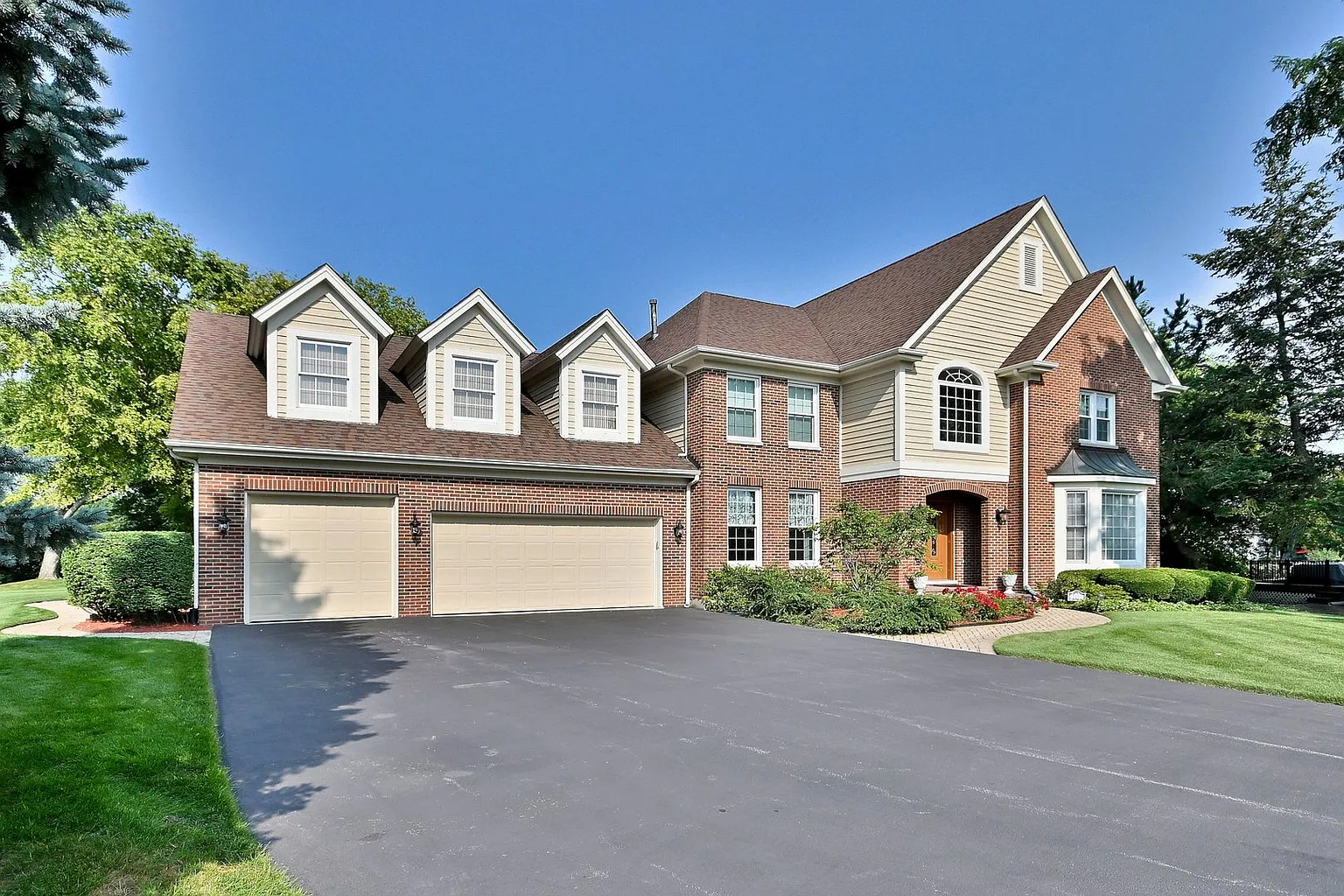 2131 Warwick Ln photo 1