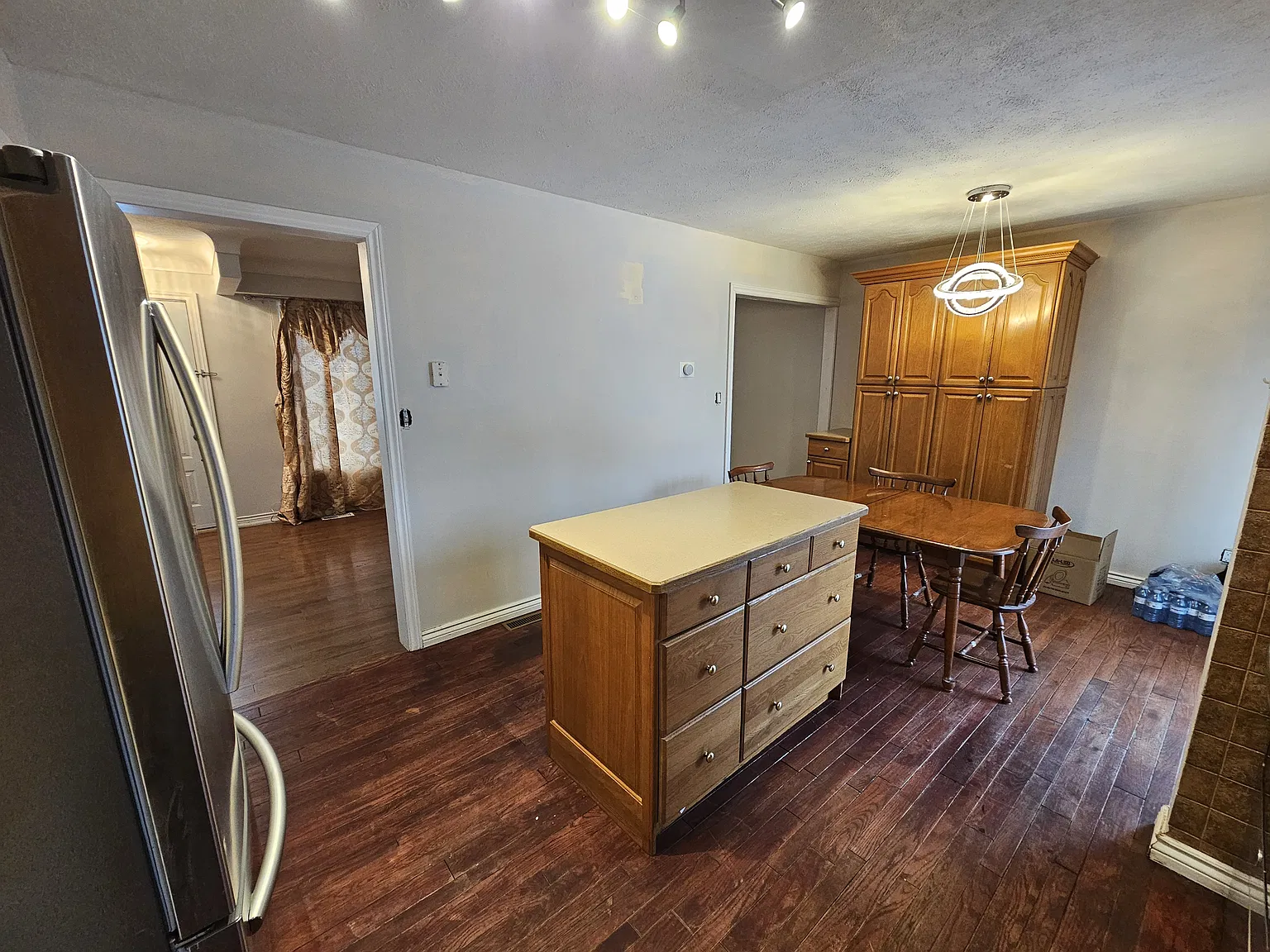 Pinehurst Dr, Welland — Photo 4