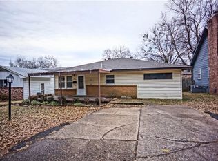 1512 Dechard St, Van Buren, AR 72956