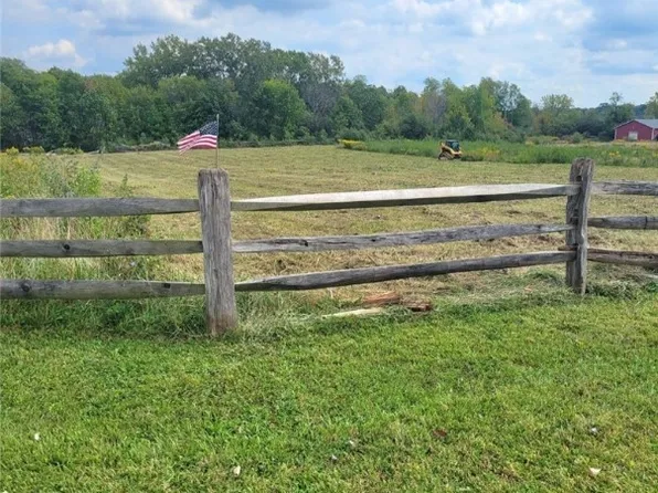 Page Rd, Aurora, OH 44202