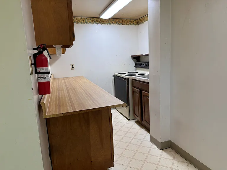 300 Seneca Ln — Photo 6