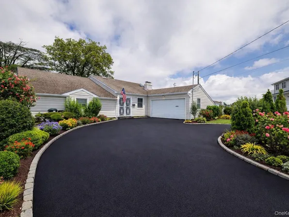 163 Mott Street, Oceanside, NY 11572