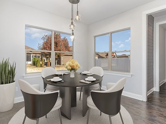 5th image of 4854 Kingdom Dr