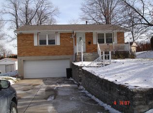 1118 Anderson Ferry Rd, Cincinnati, OH 45238