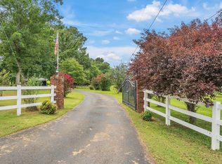 135 Ashby Rd, Camden, TN 38320