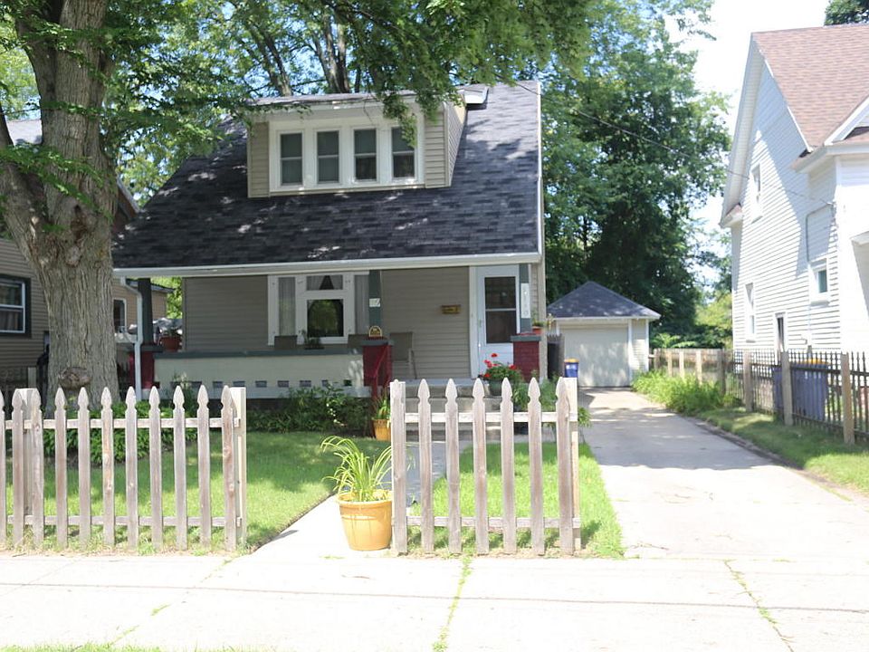 1st image of 1119 Dunham St SE