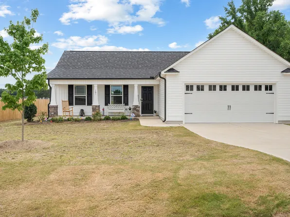 161 Grace Ridge Ct, Benson, NC 27504