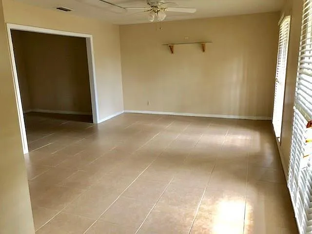 6225 Parkwood Dr W — Photo 15