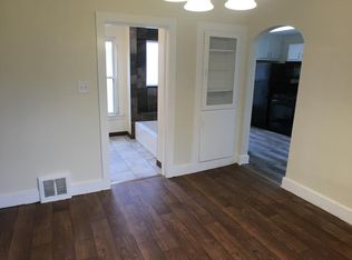 1201 1st St SW, Cedar Rapids, IA 52404
