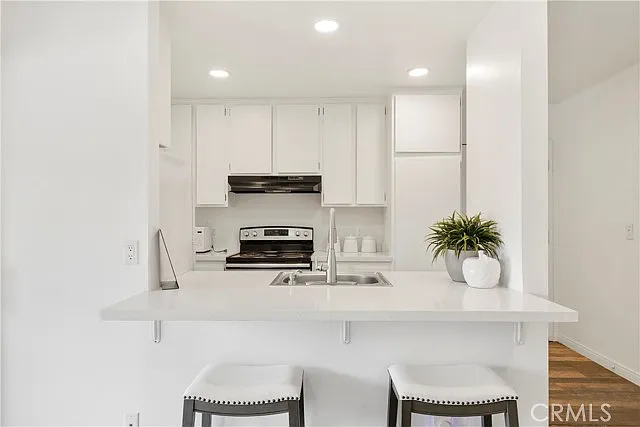 262 Streamwood — Photo 5