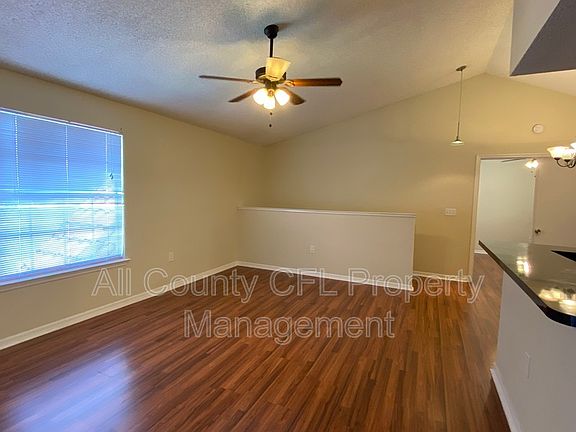 5th image of 425 Fountainhead Cir Unit 201