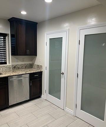 3rd image of 3464 W 54th St