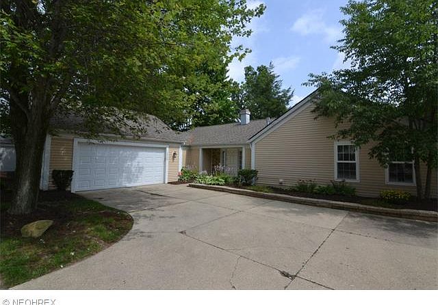1st image of 16466 Georgetown Ct