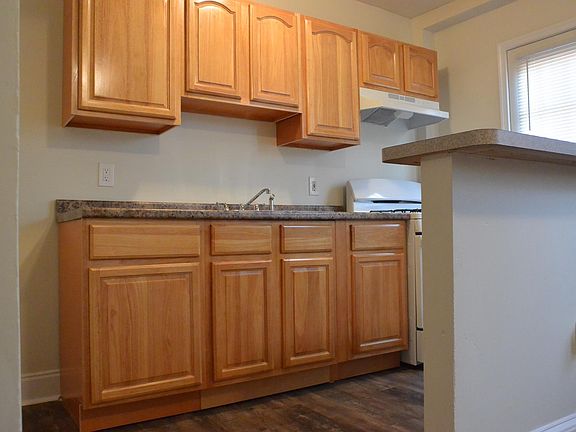 2nd image of 2639 Massey St