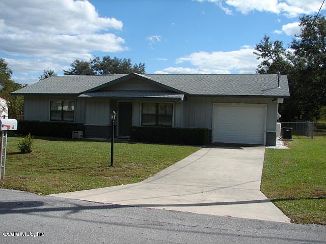 1st image of 8 Pine Circle Dr
